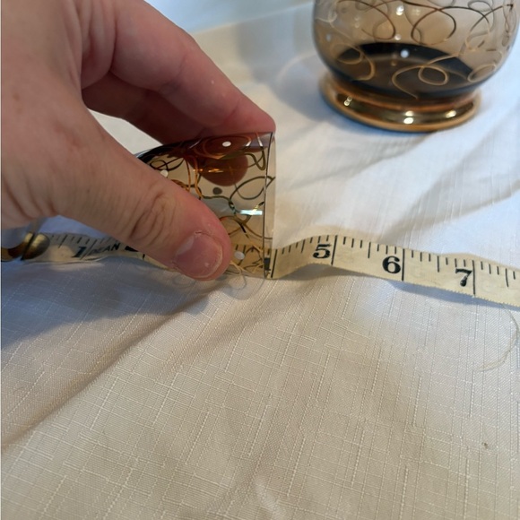 Vintage Elegant Gold Decanter Set with Glasses - Picture 11 of 11